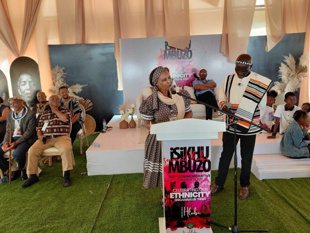 Mayor Cllr Nketu Nkotswe participates at Isikhumbuzo saMahlubi Heritage celebration in Khayakhulu.